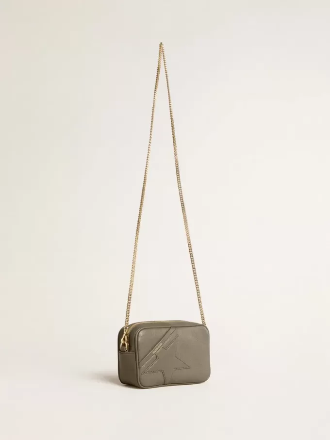Mini Star Bag aus salbeigrünem Leder mit farblich abgestimmtem Stern