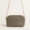 Mini Star Bag aus salbeigrünem Leder mit farblich abgestimmtem Stern