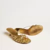 Nico Kitten-Heel-Sandalen aus metallisch goldenem Leder Nico Kitten-Heel-Sandalen aus metallisch goldenem Leder