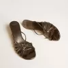 Nico Kitten-Heel-Sandalen aus metallisch grauem Leder