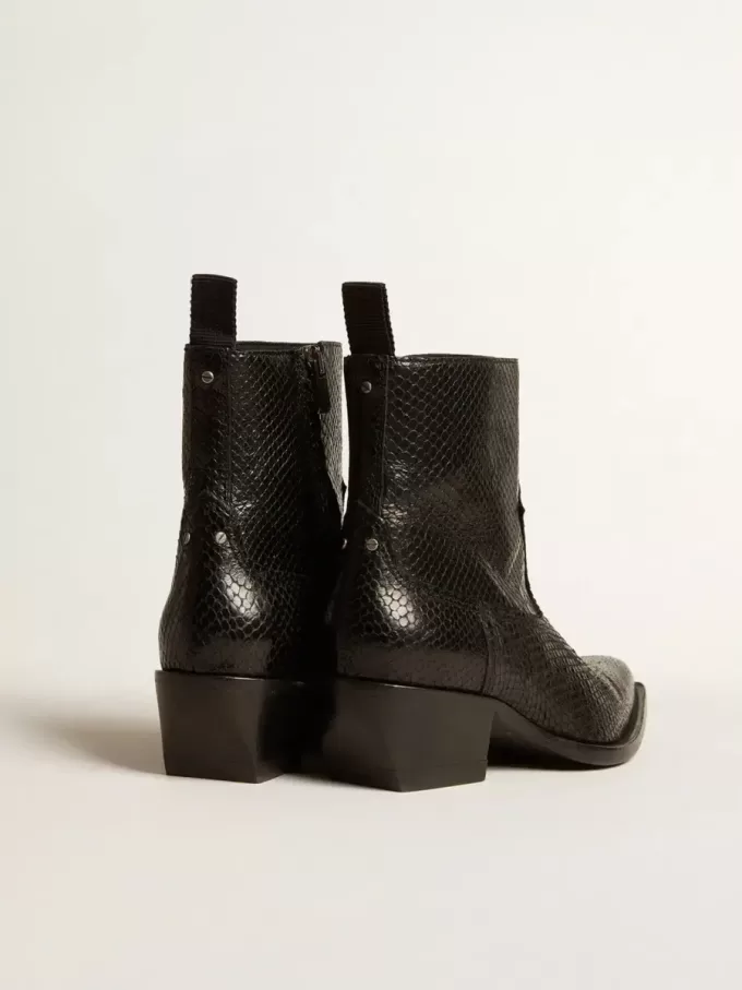 Niedrige Debbie-Stiefel aus schwarzem Leder mit Schlangenprint
