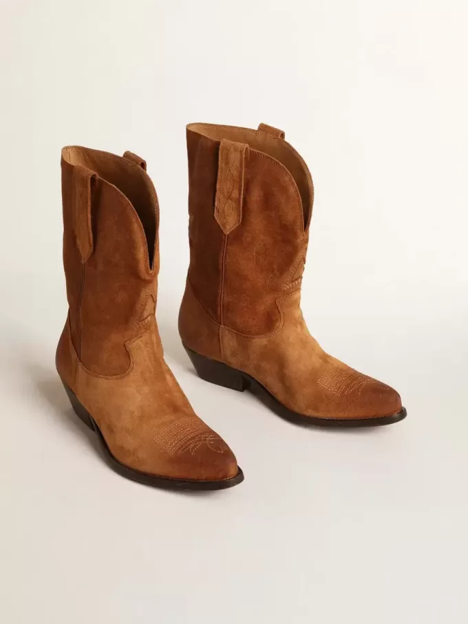 Niedrige Wish Star-Stiefel aus cognacfarbenem Wildleder mit eingearbeitetem Stern Niedrige Wish Star-Stiefel aus cognacfarbenem Wildleder mit eingearbeitetem Stern