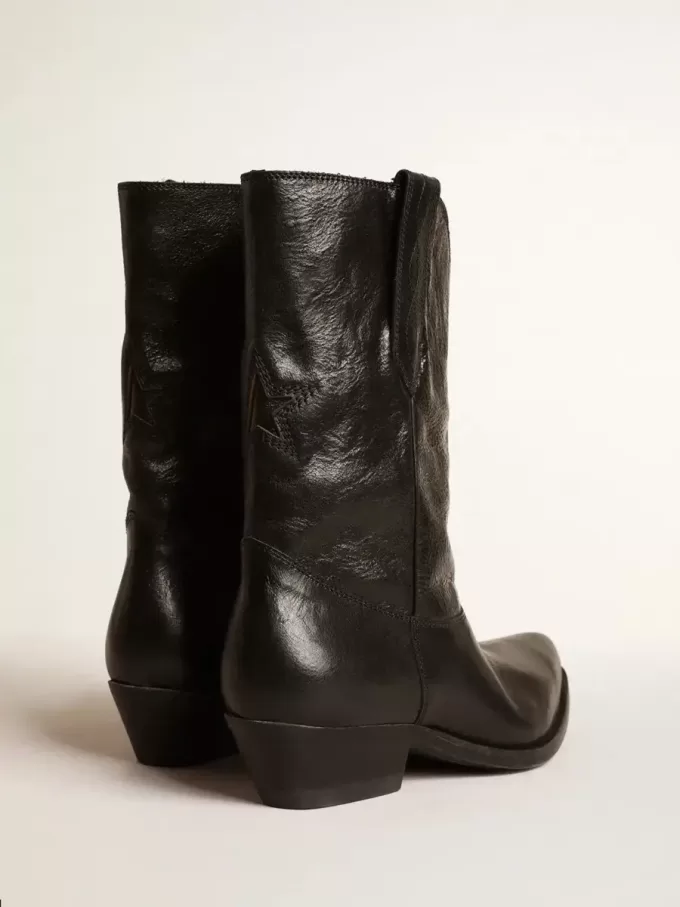 Niedrige Wish Star-Stiefel aus schwarzem Leder mit schwarzem Stern