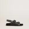 Noa Young Sandalen aus schwarzem Leder im Used-Look