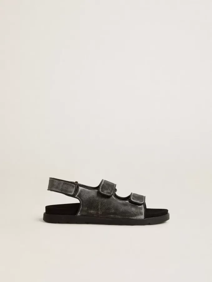 Noa Young Sandalen aus schwarzem Leder im Used-Look