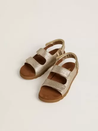 Noa Young Sandalen aus Mikroglitter und Platinleder