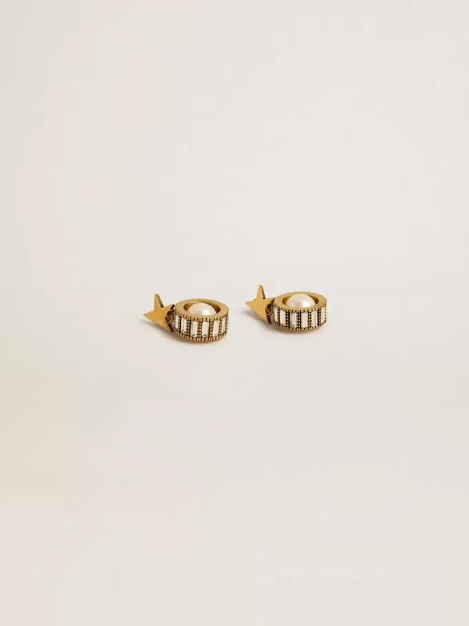Ohrringe mit goldenem Stern und Perle