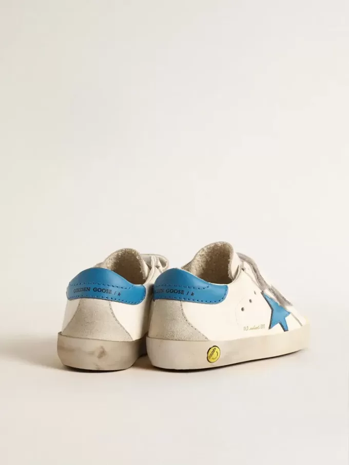 Old School Teen aus Leder mit hellblauem Stern und Fersenlasche Old School Teen aus Leder mit hellblauem Stern und Fersenlasche