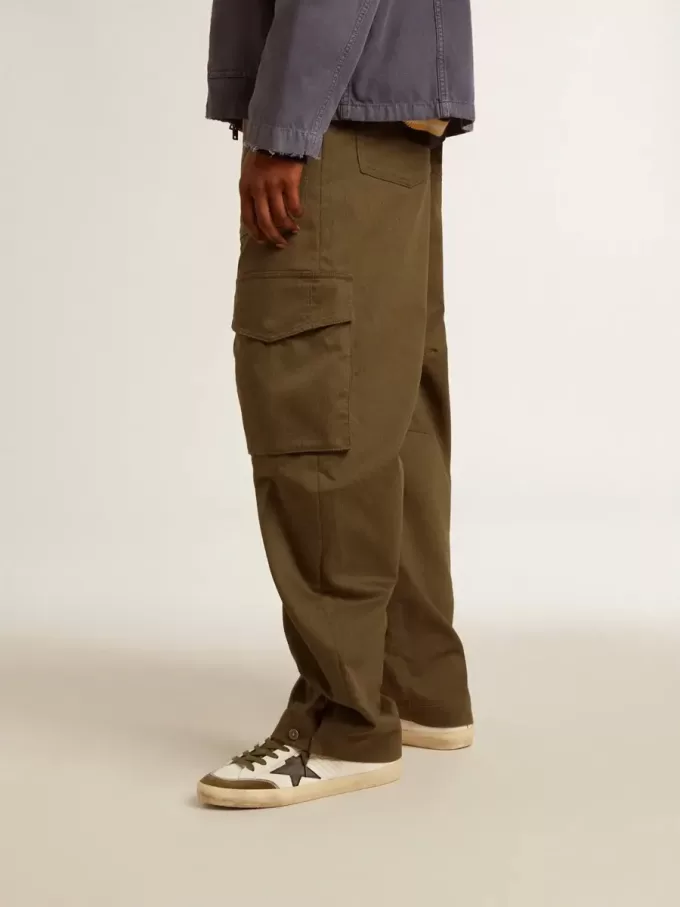Olivgrüne Cargohose
