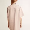 Oversized-Fit-Jeanshemd für Damen in Pink Oversized-Fit-Jeanshemd für Damen in Pink