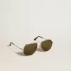 Pilotenbrille mit silbernem Rahmen und grünen Gläsern Pilotenbrille mit silbernem Rahmen und grünen Gläsern