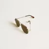 Pilotenbrille mit silbernem Rahmen und grünen Gläsern Pilotenbrille mit silbernem Rahmen und grünen Gläsern