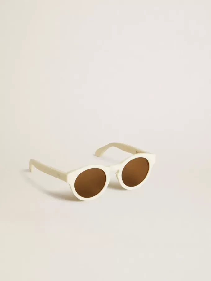 Quadratische Panthos-Sonnenbrille mit beigem Rahmen und goldenen Details Quadratische Panthos-Sonnenbrille mit beigem Rahmen und goldenen Details