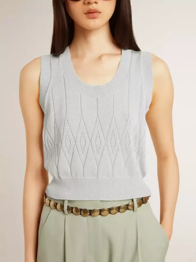 Ärmelloses Tanktop für Damen aus babyblauem Strick Ärmelloses Tanktop für Damen aus babyblauem Strick