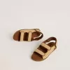 Sandalen „Young Noa” aus beigem Raffiabast und braunem Leder