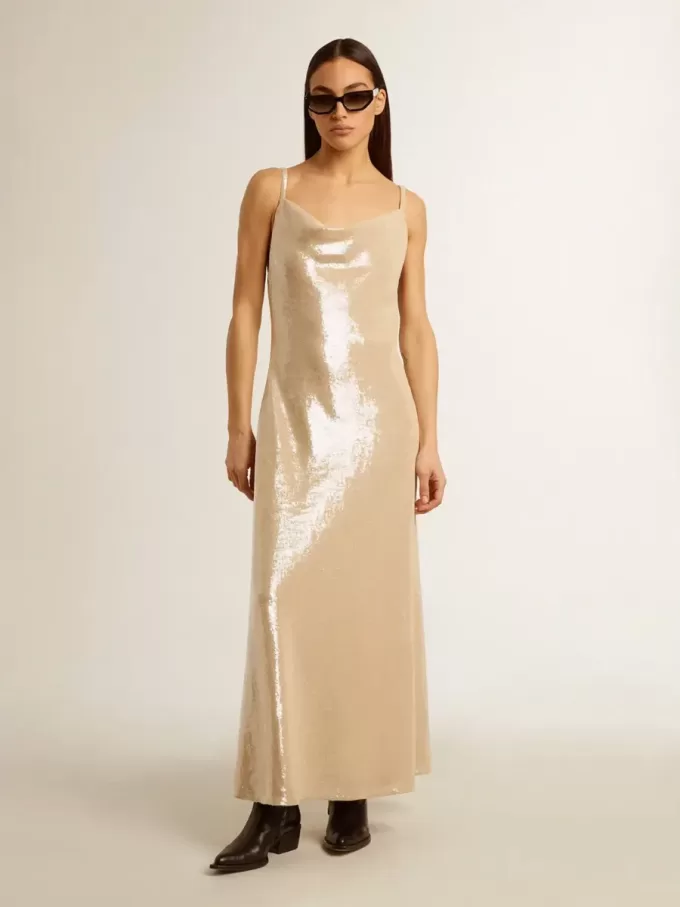 Schlafkleid aus pergamentfarbenen Pailletten Schlafkleid aus pergamentfarbenen Pailletten