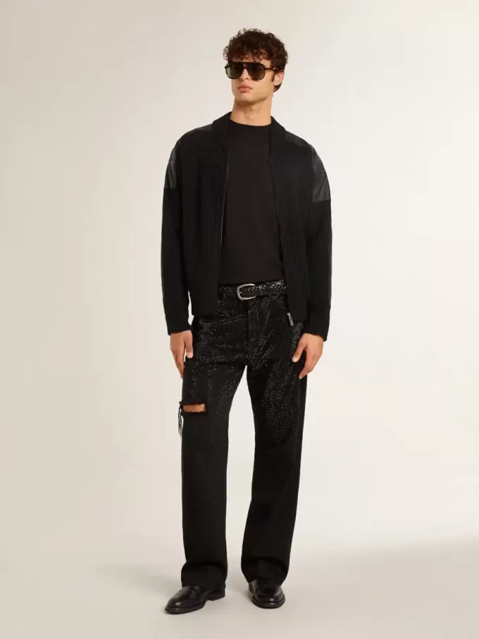 Schwarze Herrenjacke aus Merinowolle mit Lederaufnähern Schwarze Herrenjacke aus Merinowolle mit Lederaufnähern