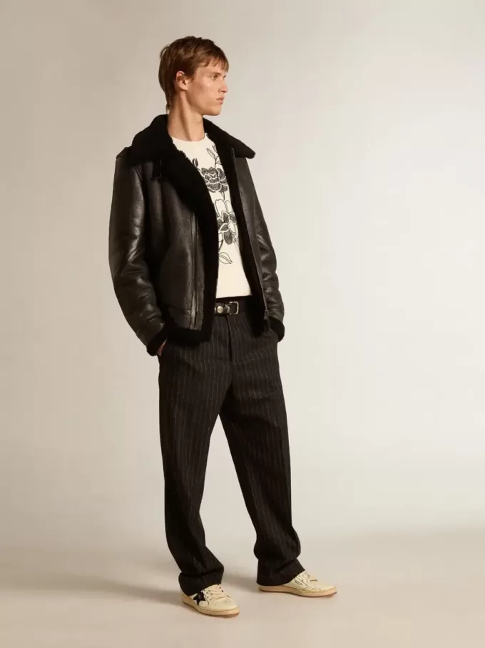 Schwarze Schaffelljacke