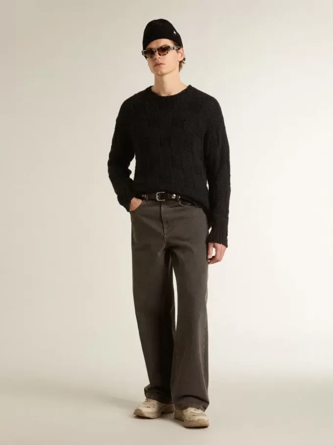 Schwarzer Herrenpullover aus Wolle mit Used-Look Schwarzer Herrenpullover aus Wolle mit Used-Look