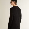 Schwarzer Herrenpullover aus Wolle mit Used-Look Schwarzer Herrenpullover aus Wolle mit Used-Look