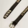 Schwarzer Trinidad-Gürtel aus gewaschenem Leder mit Nieten Schwarzer Trinidad-Gürtel aus gewaschenem Leder mit Nieten