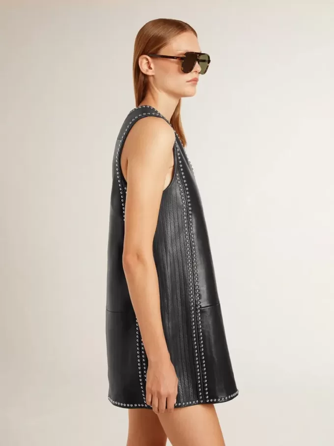 Schwarzes Nappalederkleid für Damen mit Nieten