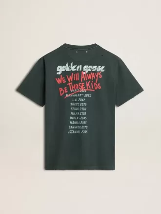 Schwarzes T-Shirt mit mehrfarbigem Aufdruck