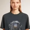 Schwarzes T-Shirt mit mehrfarbigem Aufdruck Schwarzes T-Shirt mit mehrfarbigem Aufdruck