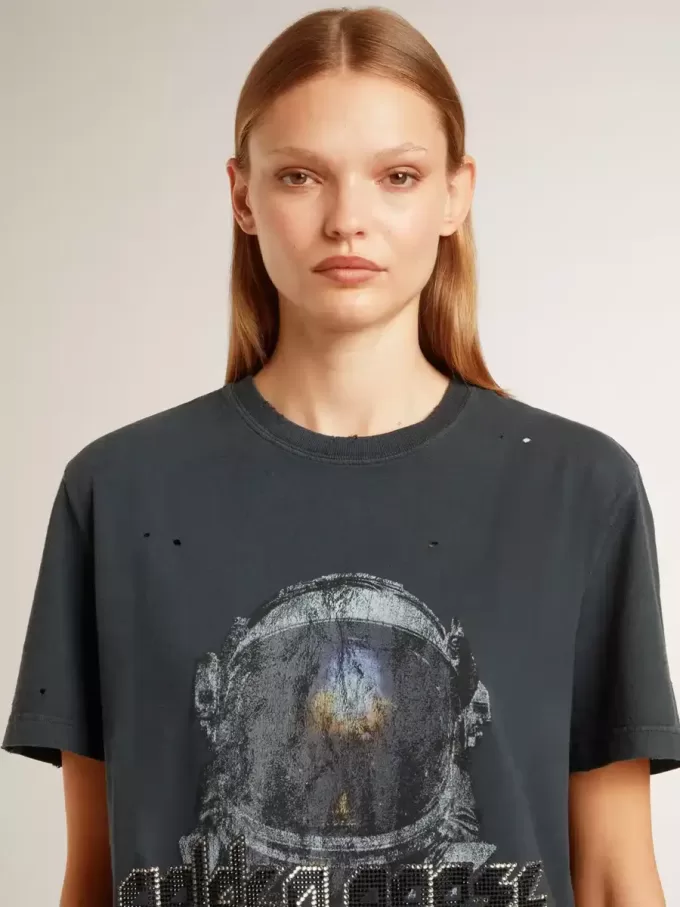 Schwarzes T-Shirt mit mehrfarbigem Aufdruck Schwarzes T-Shirt mit mehrfarbigem Aufdruck
