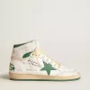 Sky-Star aus weißem Leder mit grünem Lederstern Sky-Star aus weißem Leder mit grünem Lederstern