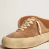 Space-Star Sabot-Schuhe für Damen aus tabakfarbenem Wildleder mit Lammfellfutter Space-Star Sabot-Schuhe für Damen aus tabakfarbenem Wildleder mit Lammfellfutter