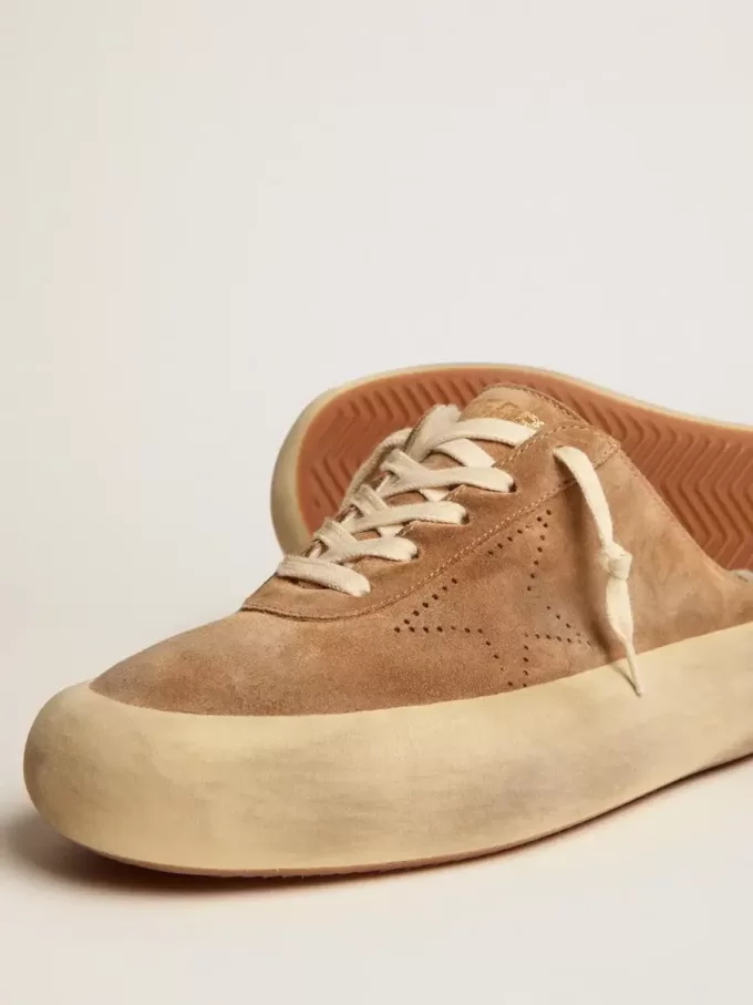 Space-Star Sabot-Schuhe für Damen aus tabakfarbenem Wildleder mit Lammfellfutter Space-Star Sabot-Schuhe für Damen aus tabakfarbenem Wildleder mit Lammfellfutter
