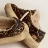 Herren-Space-Star aus Ponyfell mit Animal-Print und Lammfellfutter Herren-Space-Star aus Ponyfell mit Animal-Print und Lammfellfutter