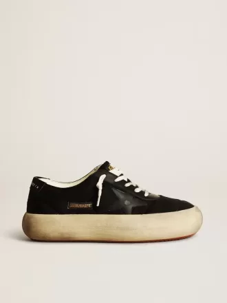 Space-Star-Schuhe aus schwarzem Nylon mit schwarzem Lederstern und Fersenlasche