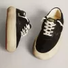 Space-Star-Schuhe aus schwarzem Nylon mit schwarzem Lederstern und Fersenlasche Space-Star-Schuhe aus schwarzem Nylon mit schwarzem Lederstern und Fersenlasche