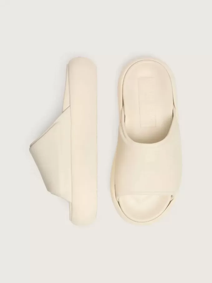 Herren-Slip-Ons „Space-Star Slide” aus weißem Leder Herren-Slip-Ons „Space-Star Slide” aus weißem Leder