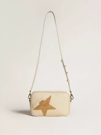 Star Bag aus butterfarbenem, gehämmertem Leder mit Swarovski-Kristallstern Star Bag aus butterfarbenem, gehämmertem Leder mit Swarovski-Kristallstern