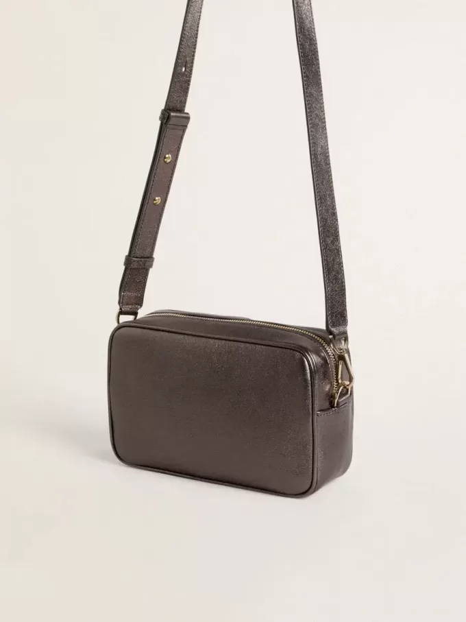 Star Bag aus grauem Metallic-Leder mit Swarovski-Kristallstern