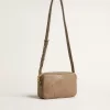 Star Bag aus salbeigrünem Leder mit ton-in-ton Stern Star Bag aus salbeigrünem Leder mit ton-in-ton Stern