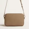 Star Bag aus salbeigrünem Leder mit ton-in-ton Stern Star Bag aus salbeigrünem Leder mit ton-in-ton Stern