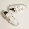 Stardan Sneakers mit silbermetallischem Lederstern und Fersenlasche Stardan Sneakers mit silbermetallischem Lederstern und Fersenlasche