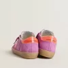 Super-Star für Damen aus fuchsiafarbenem Wildleder mit fluoreszierendem orangefarbenem laminiertem Lederstern und Fersenlasche Super-Star für Damen aus fuchsiafarbenem Wildleder mit fluoreszierendem orangefarbenem laminiertem Lederstern und Fersenlasche
