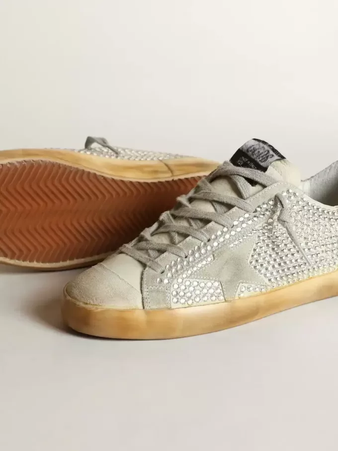 Super-Star für Damen aus gealtertem weißem Nubukleder mit Swarovski-Kristallen