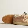 Super-Star für Damen aus puderrosa Wildleder mit cremefarbenem Lederstern Super-Star für Damen aus puderrosa Wildleder mit cremefarbenem Lederstern