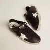 Super-Star für Damen aus schwarzem Leder mit weißem Lederstern und Fersenlasche Super-Star für Damen aus schwarzem Leder mit weißem Lederstern und Fersenlasche