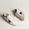 Super-Star für Damen mit schwarzem Swarovski-Kristallstern und Fersenlasche Super-Star für Damen mit schwarzem Swarovski-Kristallstern und Fersenlasche