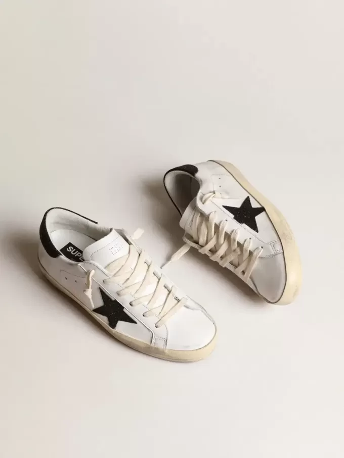 Super-Star für Damen mit schwarzem Swarovski-Kristallstern und Fersenlasche Super-Star für Damen mit schwarzem Swarovski-Kristallstern und Fersenlasche