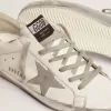Super-Star für Damen mit silbernem Glitzerrand und Metallnieten-Schriftzug