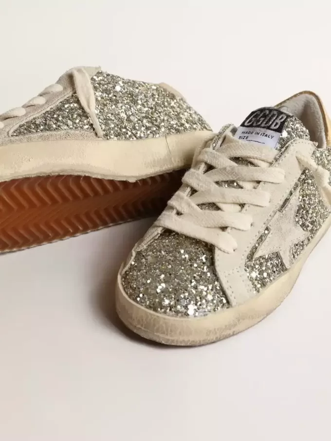 Super-Star Junior in Glitzeroptik mit Stern aus Wildleder und goldener Fersenlasche