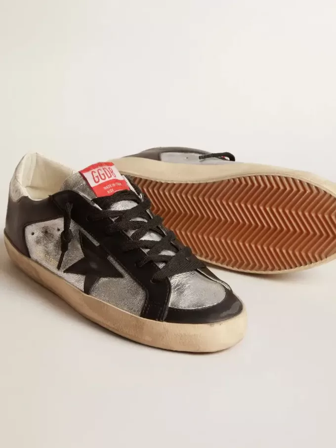 Super-Star LTD aus Metallic-Leder mit schwarzem Lederstern und Einsätzen